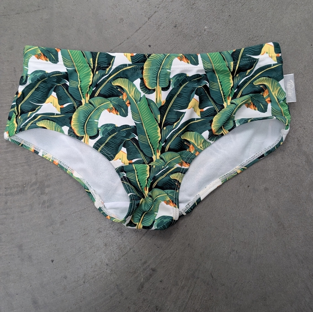 Taddlee Tropical Leaf Print Swim Shorts, Large
